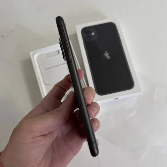 Apple iPhone 11